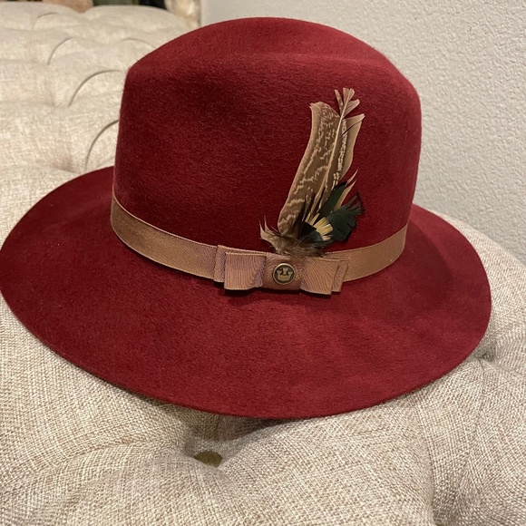 GOORIN BROS X Priscilla Lane 100% Wool Burgundy Fedora Size S - Picture 1 of 8